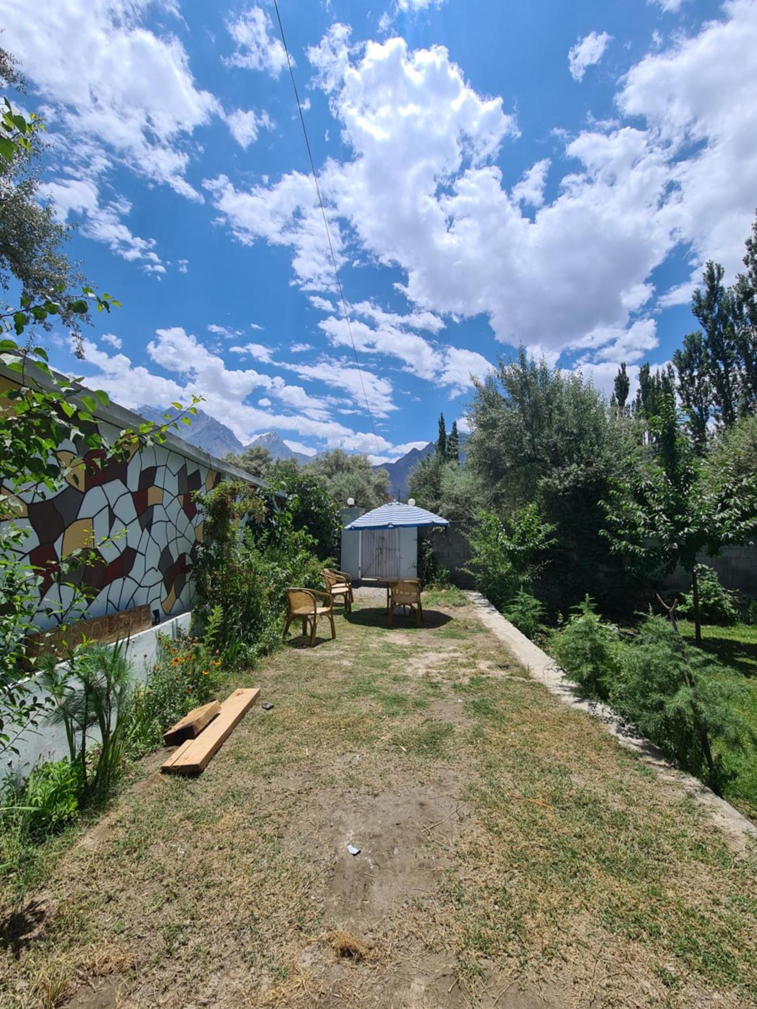 Rus Olive Lodge Skardu Εξωτερικό φωτογραφία