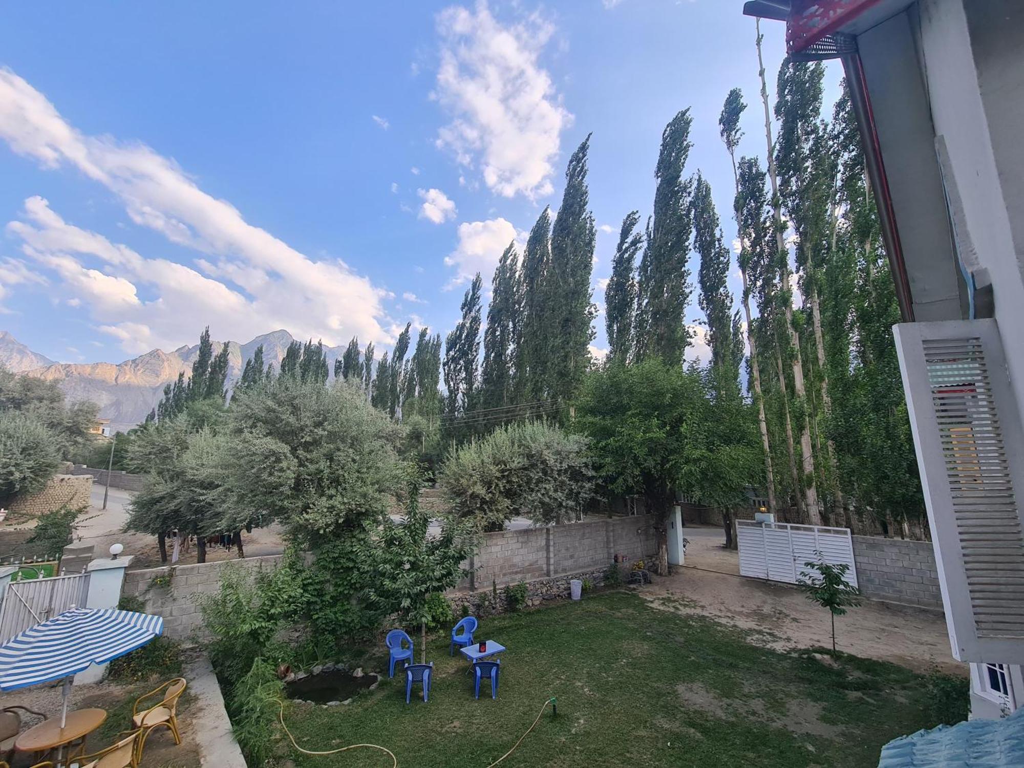 Rus Olive Lodge Skardu Δωμάτιο φωτογραφία